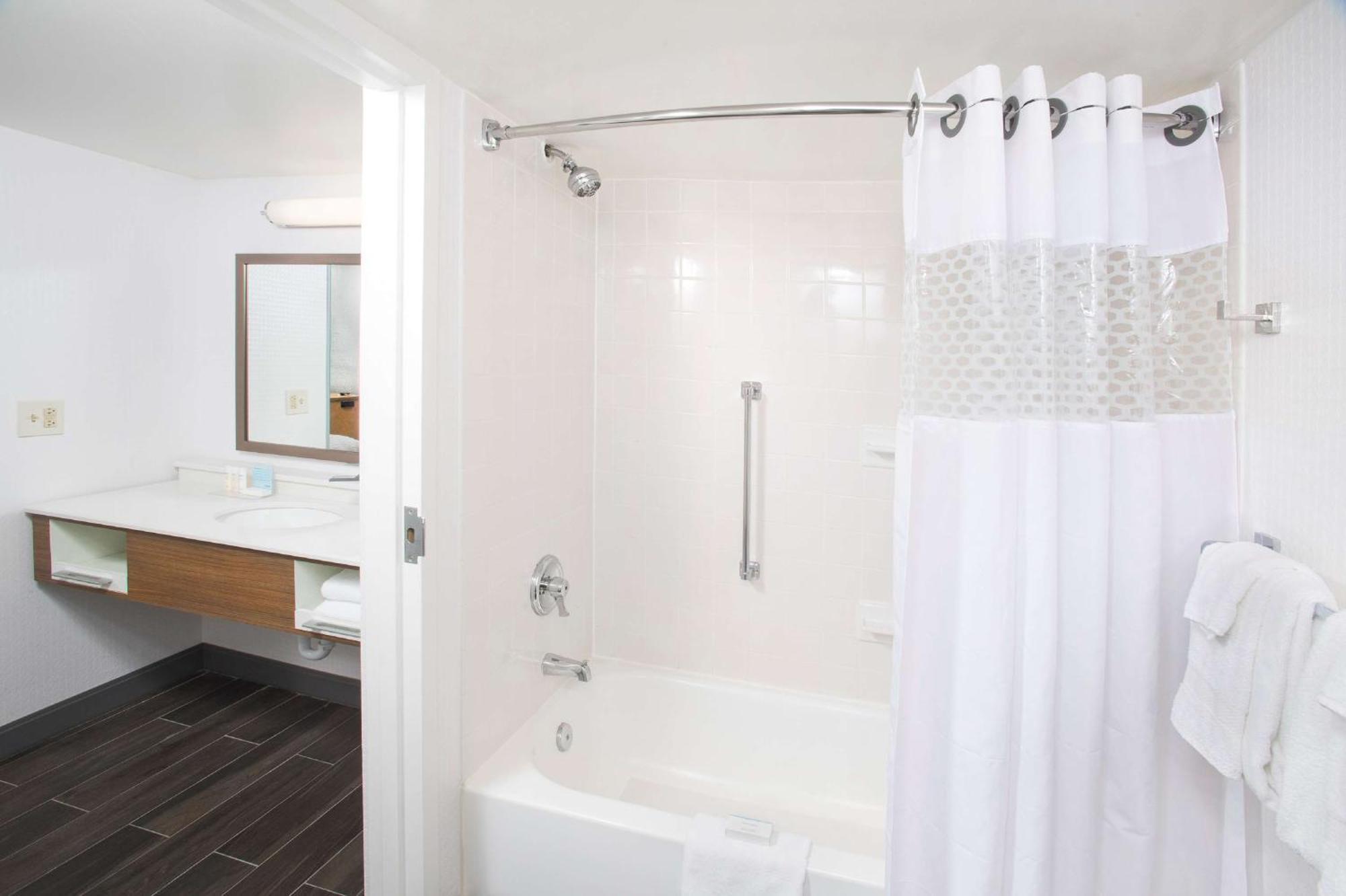 Hampton Inn & Suites אנאפוליס מראה חיצוני תמונה