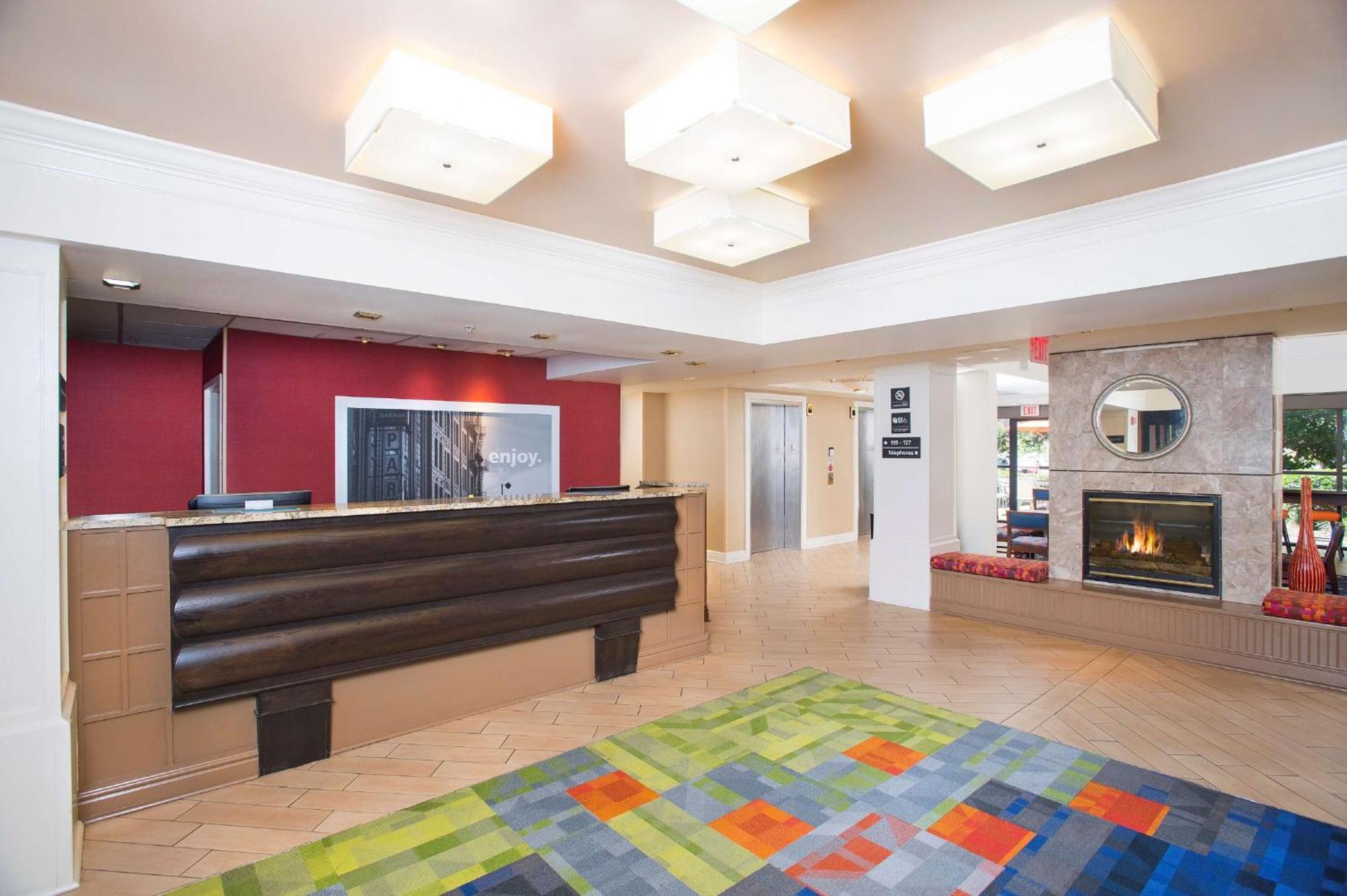 Hampton Inn & Suites אנאפוליס מראה חיצוני תמונה