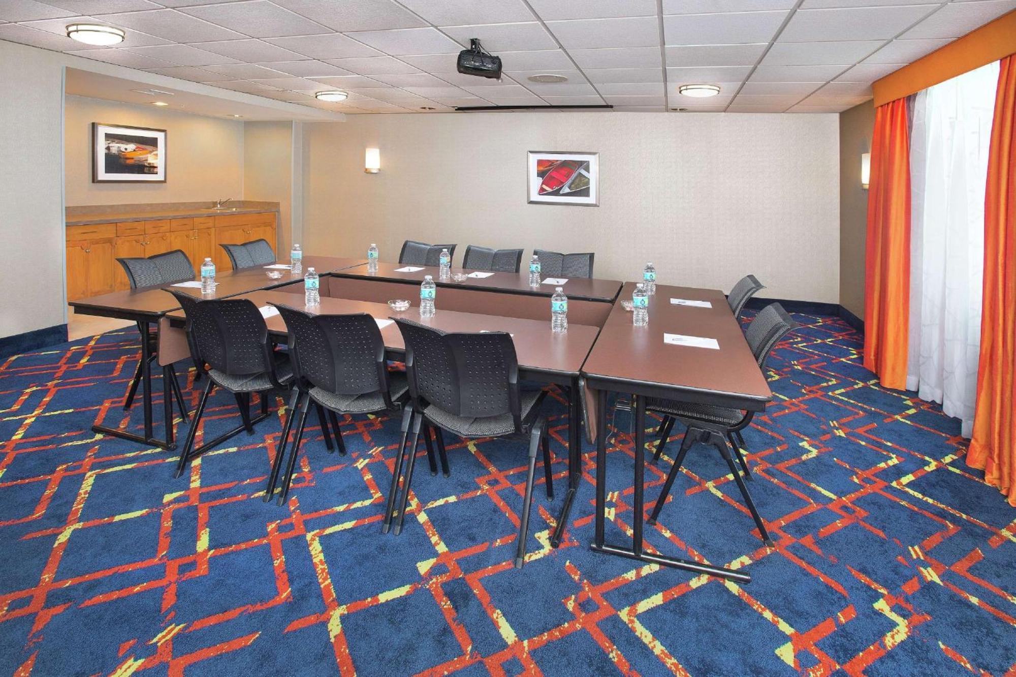 Hampton Inn & Suites אנאפוליס מראה חיצוני תמונה
