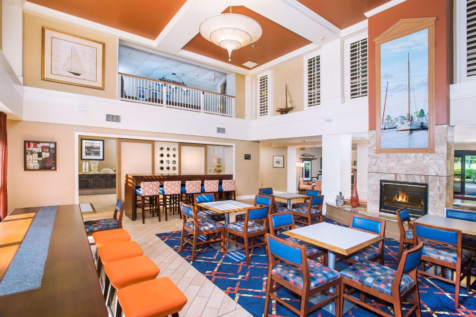 Hampton Inn & Suites אנאפוליס מראה חיצוני תמונה