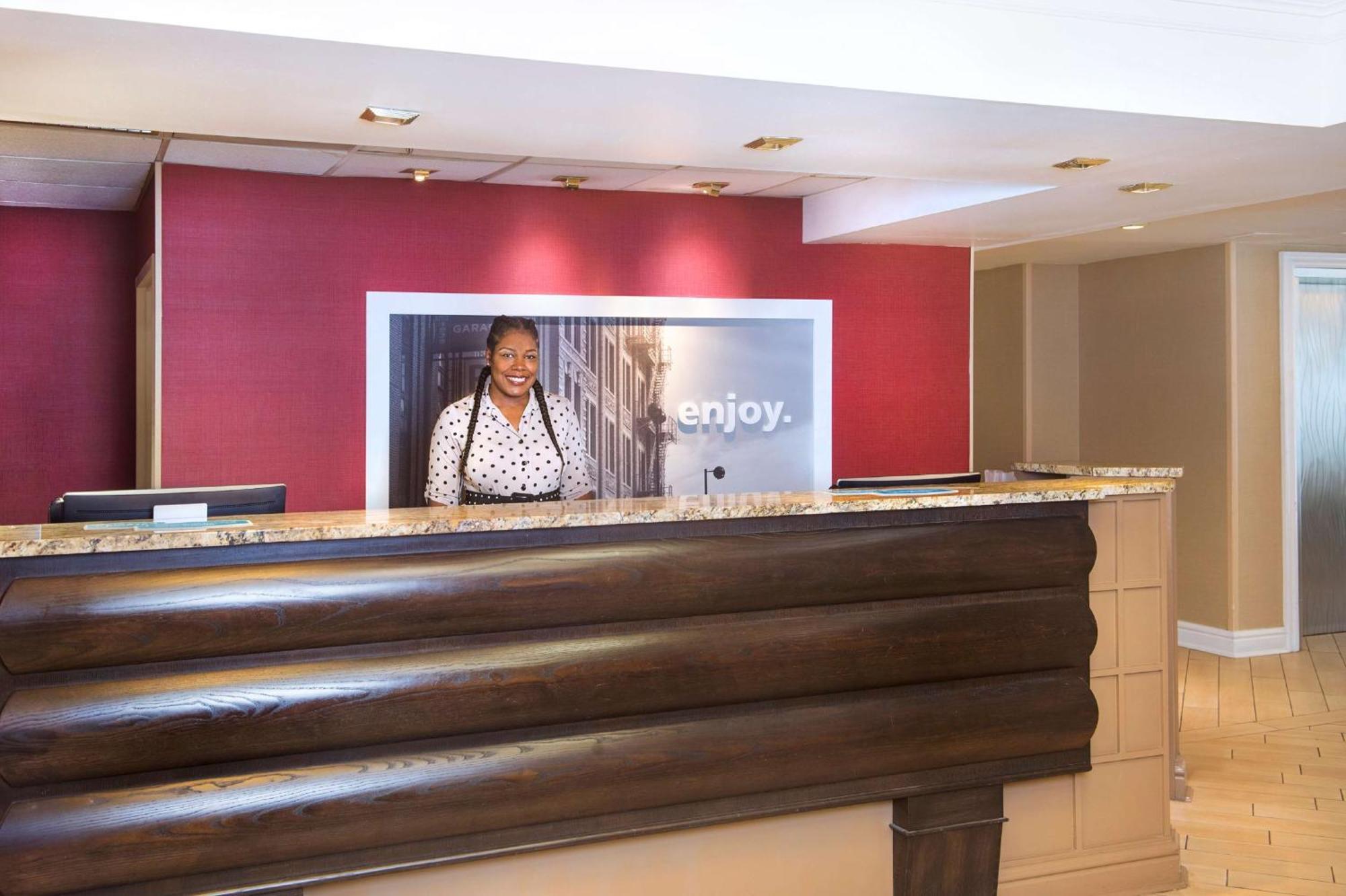 Hampton Inn & Suites אנאפוליס מראה חיצוני תמונה